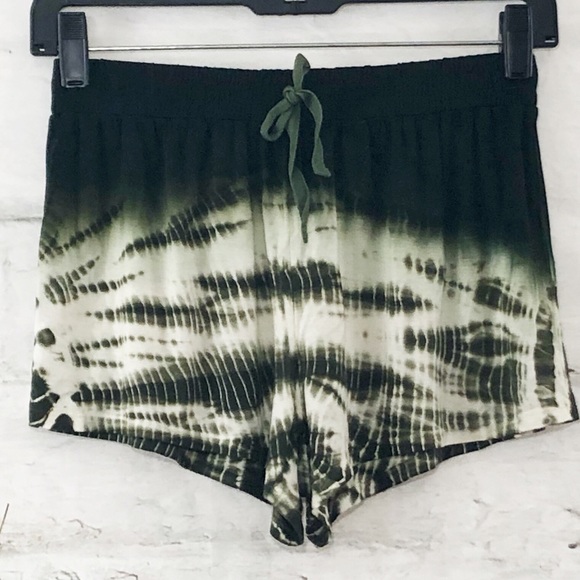 Green Tie Dye Shorts - Picture 2 of 4